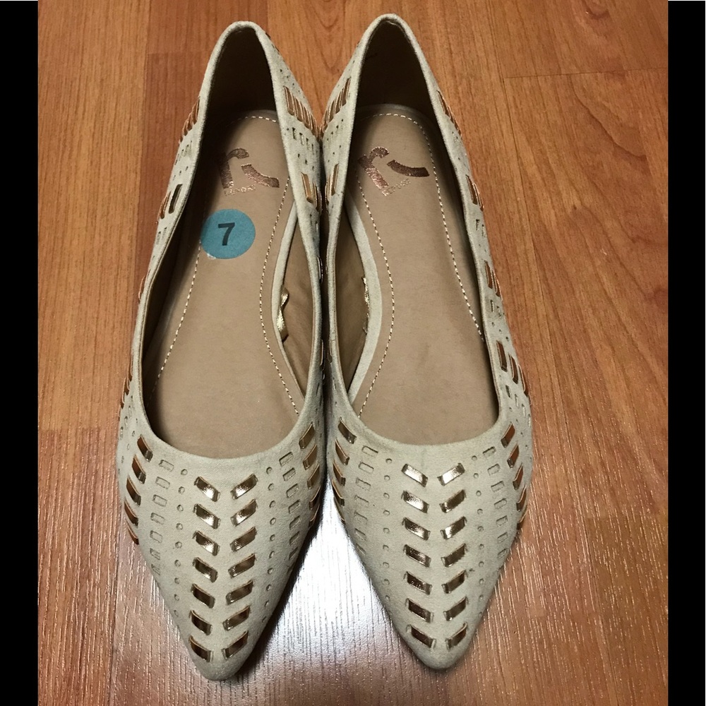 🐚Pointy toe flats🐚